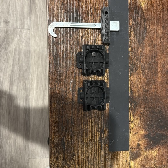 Heelys Gray Sneakers with Orange and Blue Laces roller blade - Picture 7 of 7